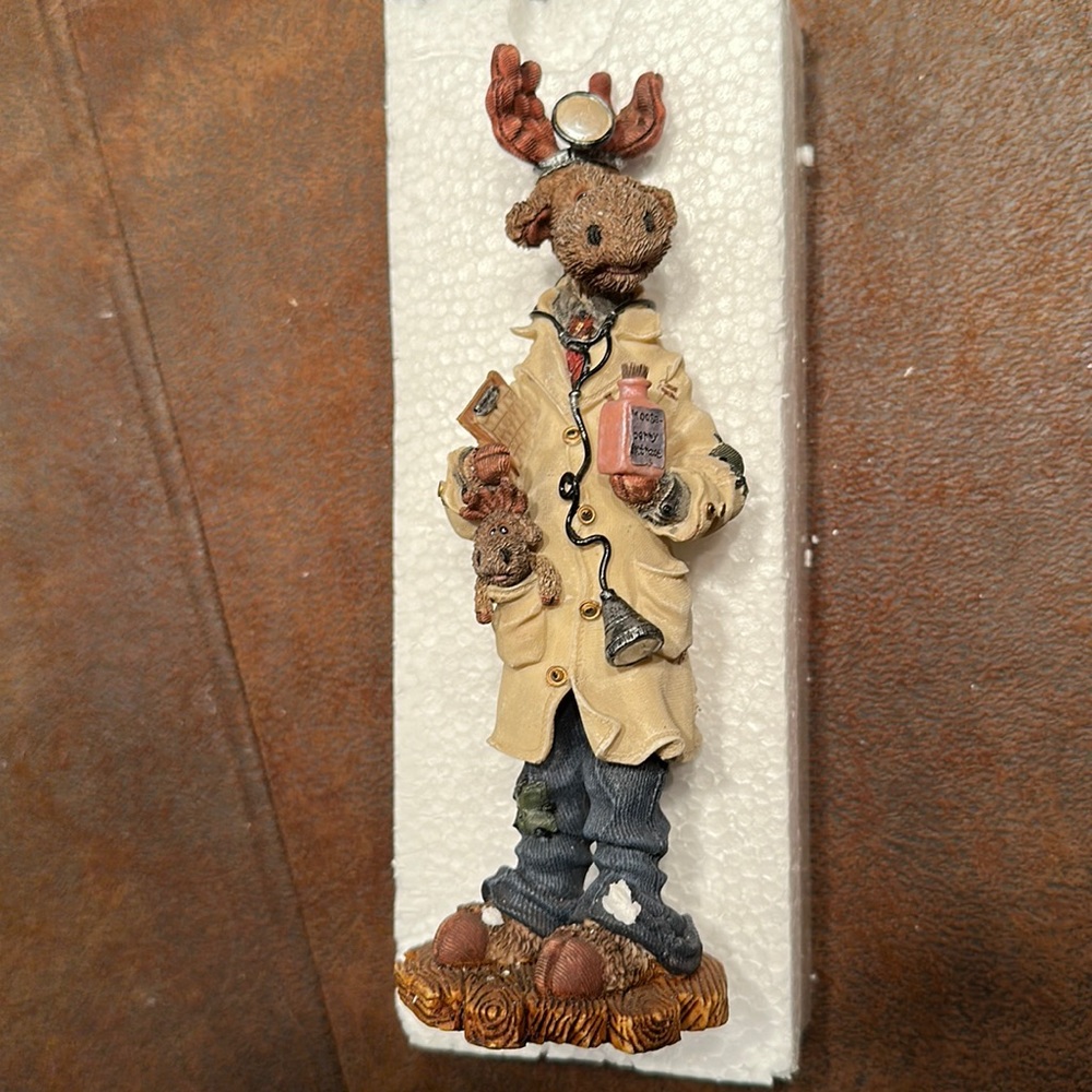 Boyd’s Bear resin figure. ‘Dr. R.X. Mooselberry…Making Rounds’